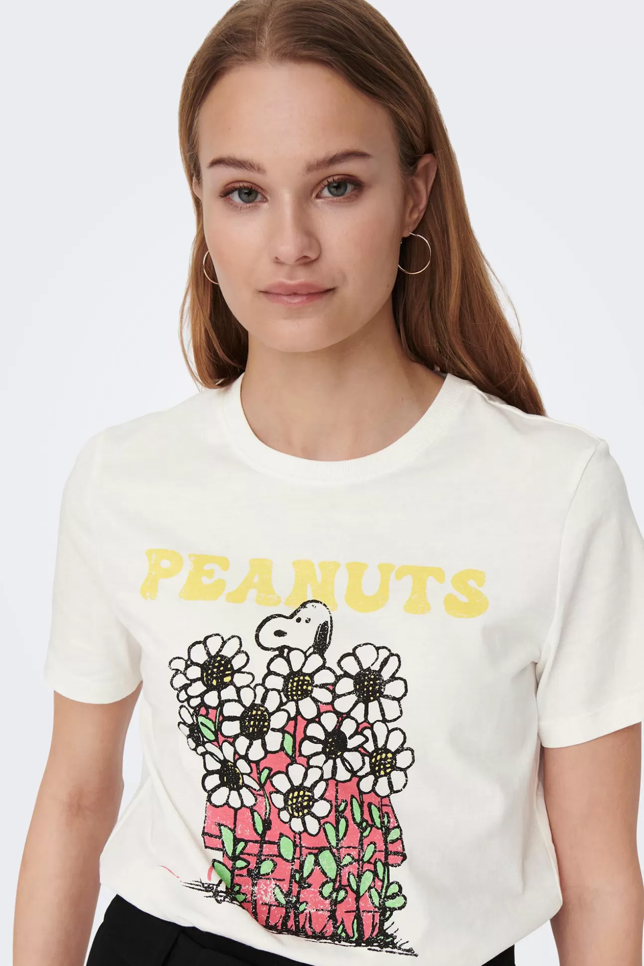 Shop Camiseta Manga Corta Peanuts Mujer Licencias